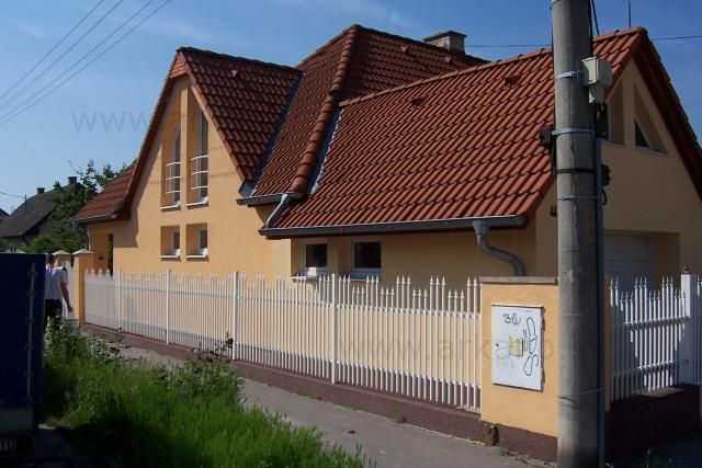 zateplovanie fasády v Trnave - Zateplovanie rodinného domu v Trnave. Dokončený zateplený dom.
