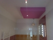 sadrokartónový strop v kúpelke - zníženie stropu v kúpeľni, montáž sadrokartónovej rampy, maliarske práce, inštalácia bodoviek